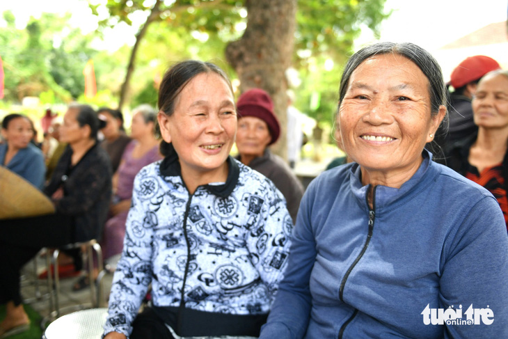 Người dân Bình Định rạng rỡ trong ngày nón ngựa Phú Gia thành di sản văn hóa phi vật thể - Ảnh 4.