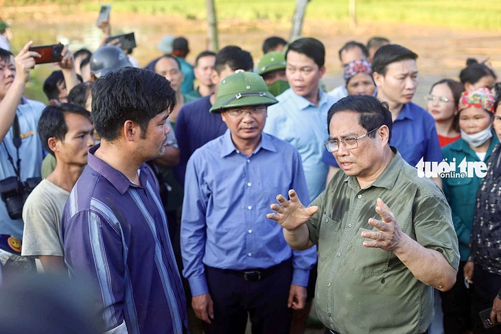 Thủ tướng tới Làng Nủ - nơi xảy ra trận lũ quét đau thương - Ảnh 5.