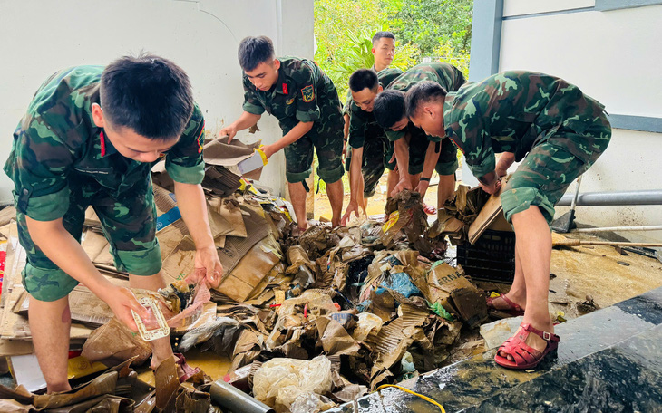 Xử phạt 2 người đăng thông tin sai sự thật về tình hình mưa lũ - Ảnh 5.