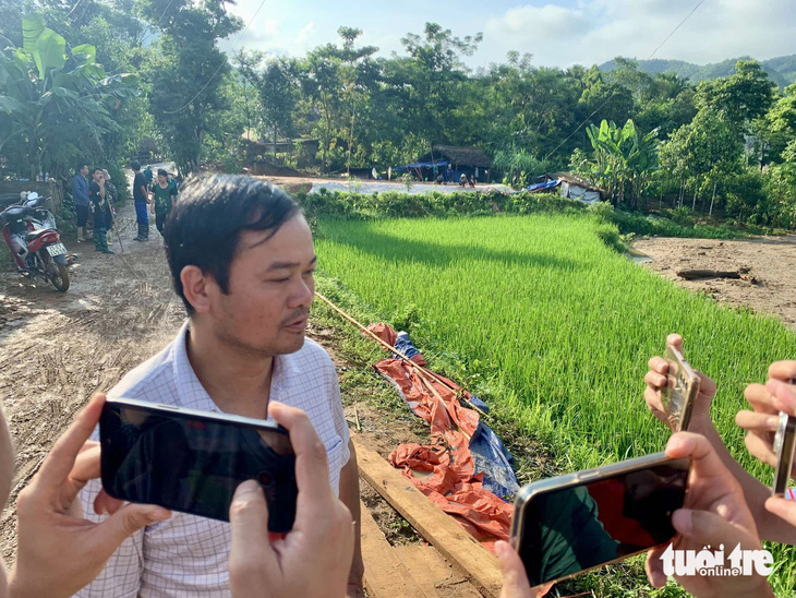 Người thoát nạn trong vụ sạt lở Làng Nủ: Mọi thứ quá nhanh, chỉ trong vài phút, cả làng bị sập hết - Ảnh 7.