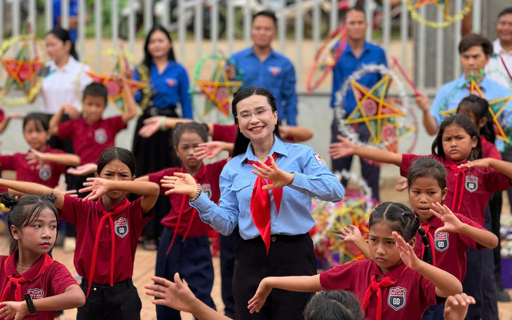 Trung thu sớm nơi đảo tiền tiêu - Ảnh 2.