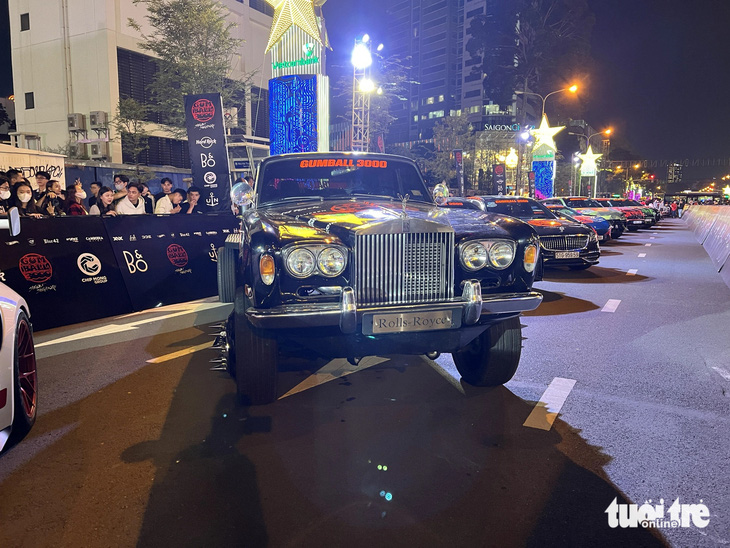 4 'siêu hậu' của Gumball 3000 - Ảnh 4.