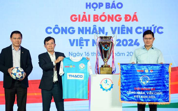 Giải bóng đá công nhân, viên chức Việt Nam 2024 nhận hơn 1 tỷ đồng ủng hộ đồng bào bị bão lũ - Ảnh 2.