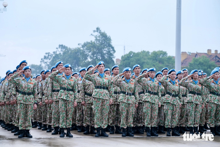 Trước ngày xuất quân, người lính 'mũ nồi xanh' báo công dâng Bác - Ảnh 6.