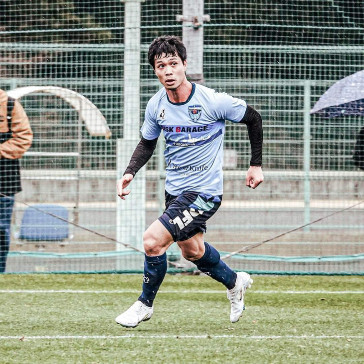 Buồn hơn vui về dấu ấn duy nhất của Công Phượng tại Yokohama FC - Ảnh 2.