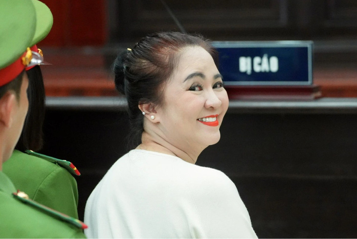 nguyen-phuong-hang-172671487164757531853.jpg