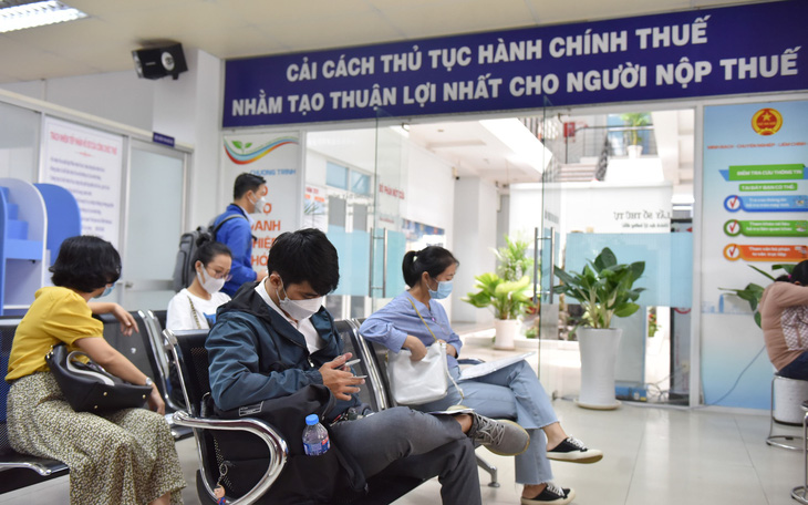 Cục Thuế TP.HCM làm việc cả cuối tuần để giải quyết hồ sơ đất tồn đọng - Ảnh 2.