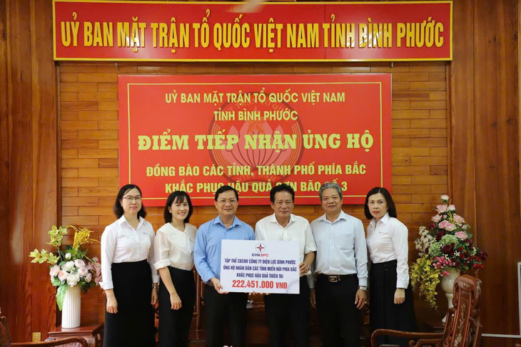 EVNSPC: Gần 14 tỷ đồng hỗ trợ các tỉnh miền Bắc bị thiệt hại do bão số 3 - Ảnh 1.