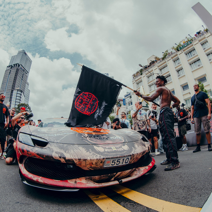 Tham gia Gumball 3000, chủ siêu xe phải bỏ ra 6,5 tỉ đồng - Ảnh 2.