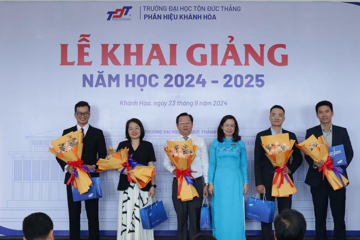 Trường đại học Tôn Đức Thắng, Phân hiệu Khánh Hòa khai giảng năm học mới - Ảnh 4.