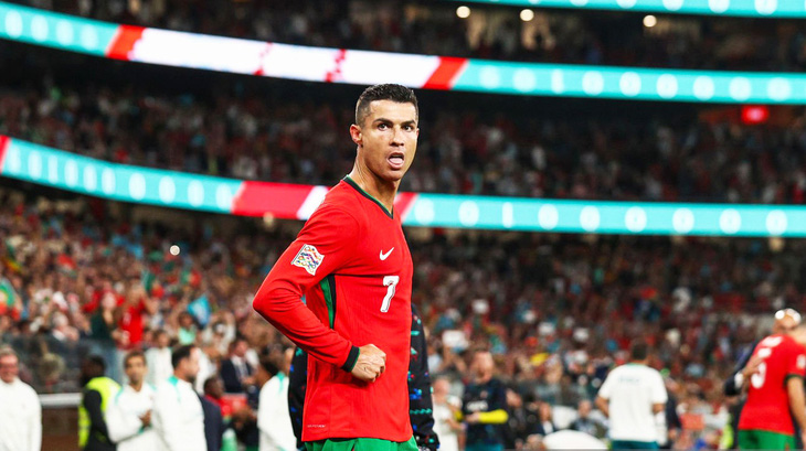 Trường học danh tiếng Bồ Đào Nha từ chối nhận con của Cristiano Ronaldo - Ảnh 1.