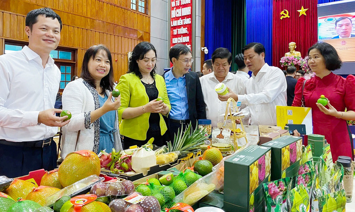 Long An chuyển đổi số mạnh mẽ trong thương mại - Ảnh 2.