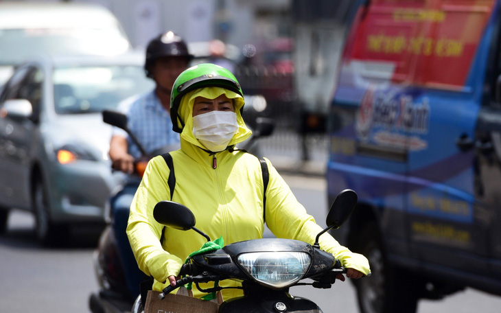 Mây từ Ba Vì, Sơn Tây kéo về nội thành, Hà Nội sắp mưa to - Ảnh 3.