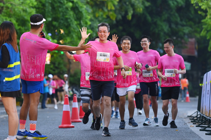 Sở hữu sớm tấm BIB Run for Love với giá chỉ từ 299.000 đồng - Ảnh 1.