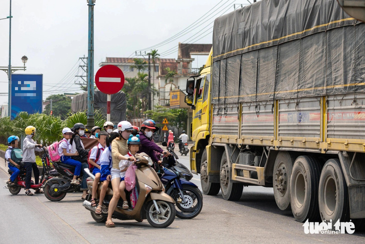 Mùa mưa đã đến, Quảng Trị lo vỡ tiến độ đường tránh được 100.000 dân trông đợi - Ảnh 4.