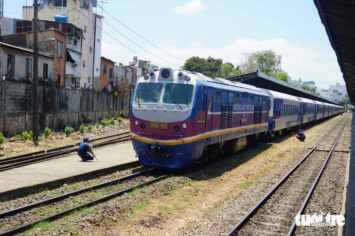 Nghiên cứu kết nối ga Sài Gòn bằng xe đạp công cộng, xe điện bốn bánh - Ảnh 1.