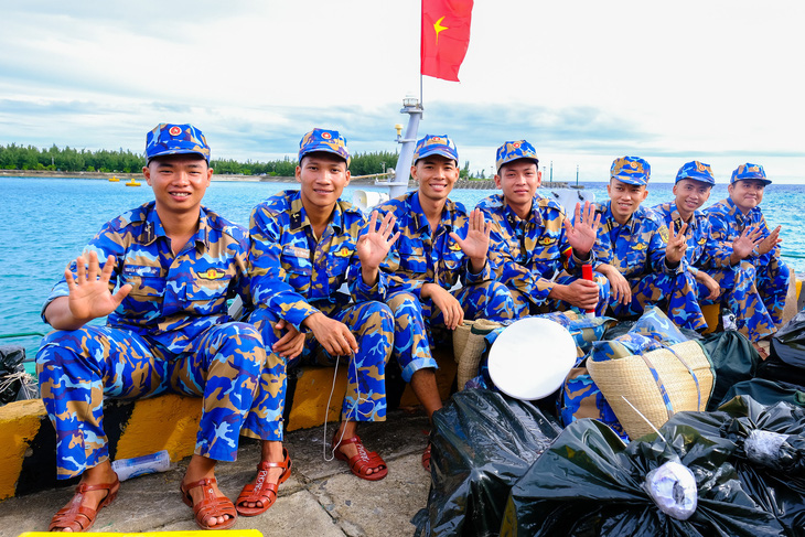 Những người con của biển cả hoàn thành nghĩa vụ quân sự - Ảnh 5.