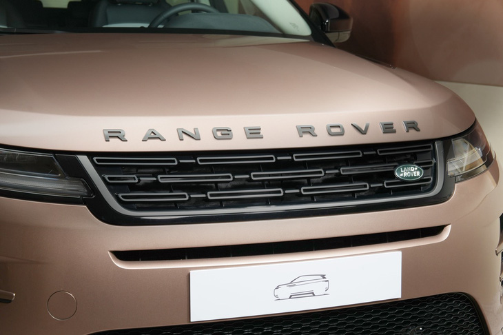 Range Rover Evoque 2025 ra mắt Việt Nam: Giá từ 2,9 tỉ, máy hybrid, camera 'xịn' nhất phân khúc - Ảnh 3.