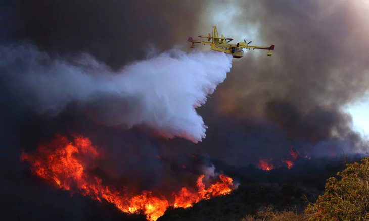 Gió, nước và người trong biển lửa Los Angeles - Ảnh 4.