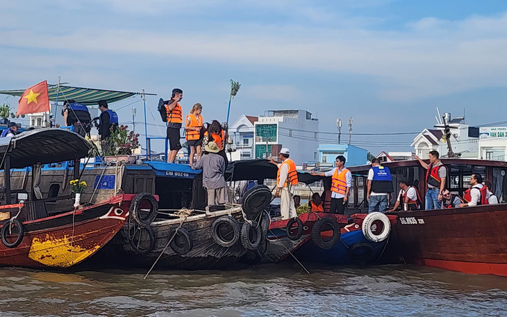 Trăm năm lênh đênh chợ nổi miền Tây - Kỳ 5: Qua thời bến sông đông hơn bến chợ - Ảnh 3.