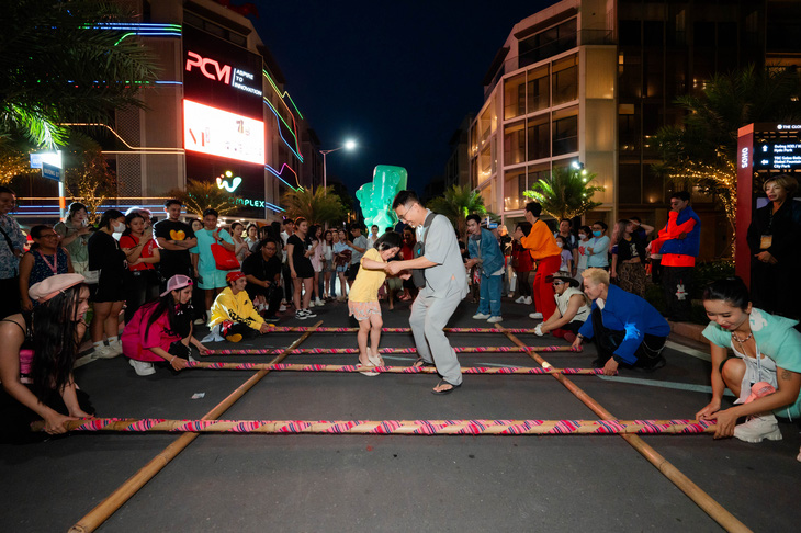 Lễ hội countdown ‘The Global Celebration’: tiêu chuẩn quốc tế hòa quyện với bản sắc Việt  - Ảnh 8.