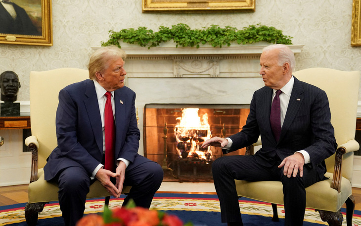 Ông Trump tiết lộ ông Biden để lại lá thư truyền cảm hứng - Ảnh 3.