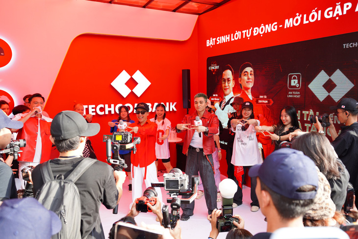 Techcombank công bố cách săn vé concert Anh trai vượt ngàn chông gai - Ảnh 4.