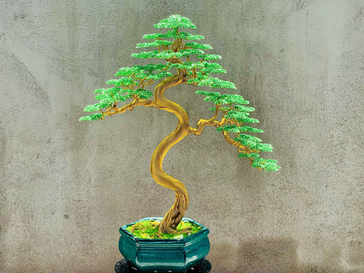 Bonsai dây nhôm xuống chợ Tết, đẹp hút hồn khách mua - Ảnh 4.