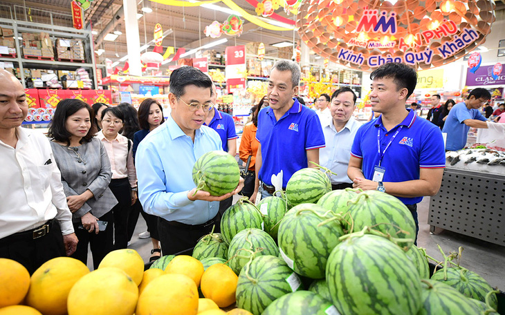 TP.HCM yêu cầu cán bộ không du xuân kéo dài, ảnh hưởng công việc - Ảnh 2.