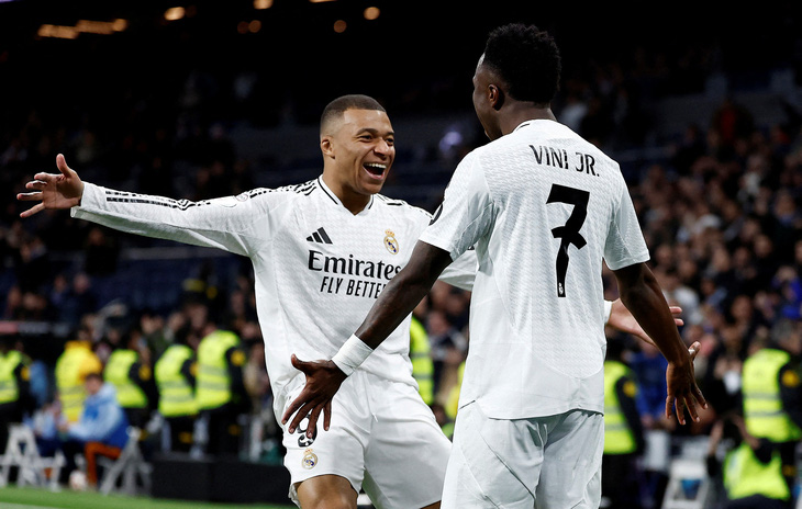 Real Madrid lập kỷ lục với doanh thu hơn 1 tỉ euro - Ảnh 1.