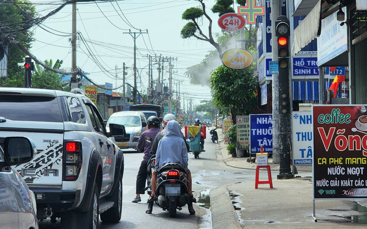 Cho xe dừng chờ đèn đỏ trên cầu có an toàn? - Ảnh 3.