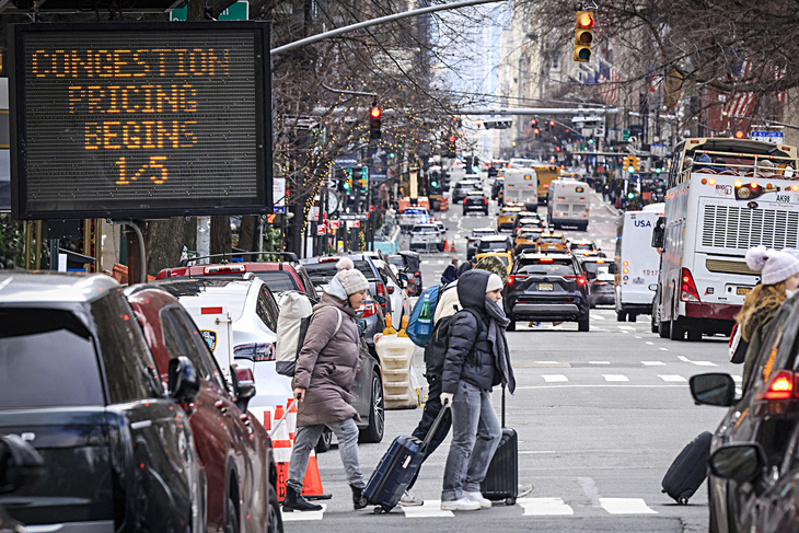 Thu phí ùn tắc giao thông nhìn từ New York - Ảnh 1.