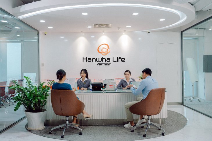 Hanwha Life thăng hạng trong top 500 Doanh nghiệp lớn nhất Việt Nam - Ảnh 2.