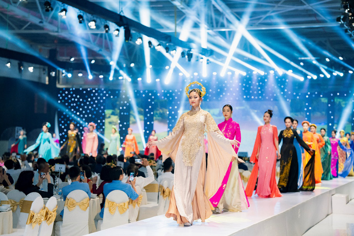 Thái Tuấn Fashion Show quy tụ dàn siêu mẫu đình đám - Ảnh 6.