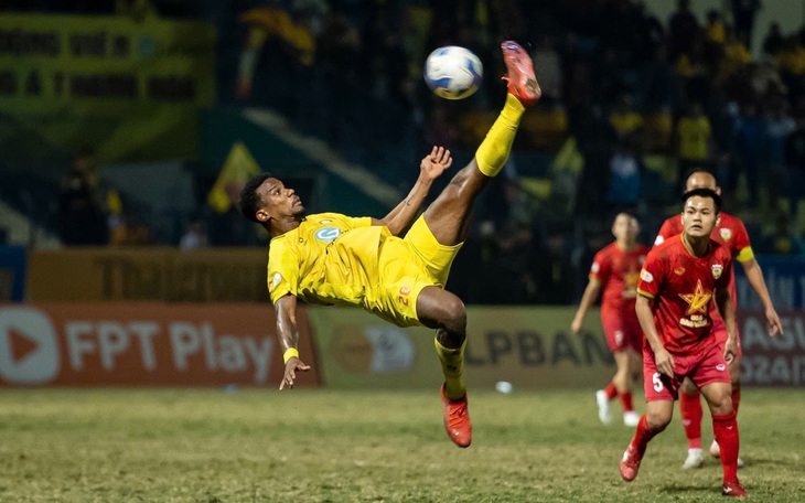 Đình Triệu cùng CLB Hải Phòng gục ngã ở ‘chung kết ngược’ V-League - Ảnh 2.