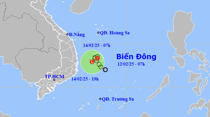 Áp thấp nhiệt đới đổi hướng, hướng về Bình Định - Phú Yên - Ảnh 1.