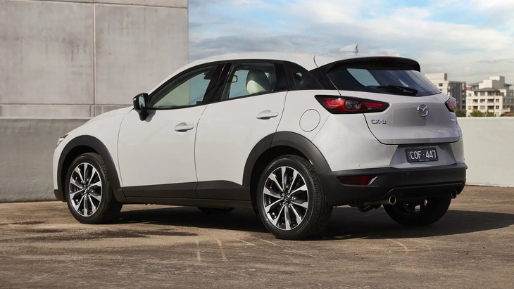 Rộ tin đồn Mazda CX-3 sắp có thế hệ mới, có tùy chọn hybrid - Ảnh 2.