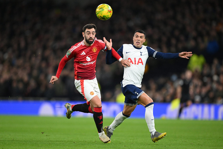 Man United và Tottenham gặp 'bão chấn thương' trước trận đối đầu - Ảnh 1.