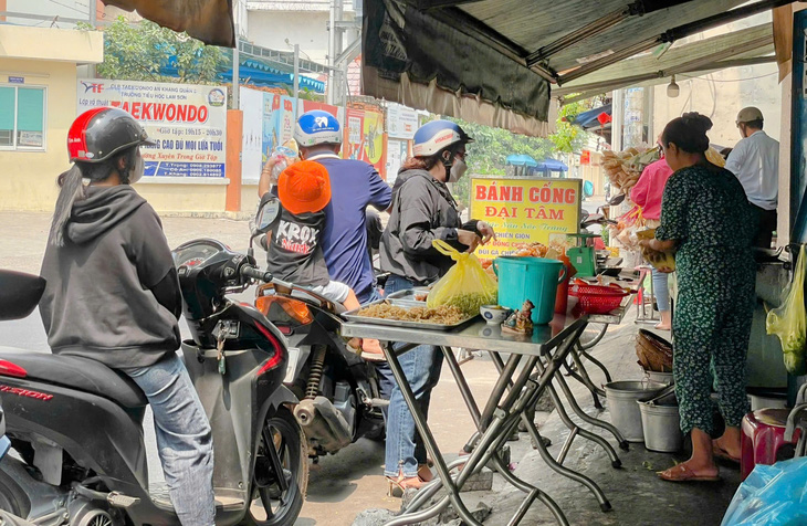 Đến quán bánh cống Đại Tâm thưởng thức hương vị Miền Tây giữa lòng Sài Gòn - Ảnh 6.