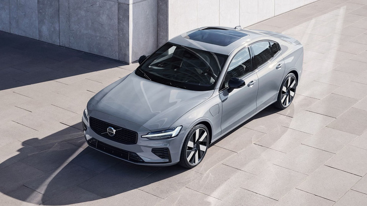 Xe Volvo Trung Quốc bị tố gắn loa nhái, đại lý nhận 'dốt tiếng Anh' không nhìn ra khác biệt - Ảnh 1.