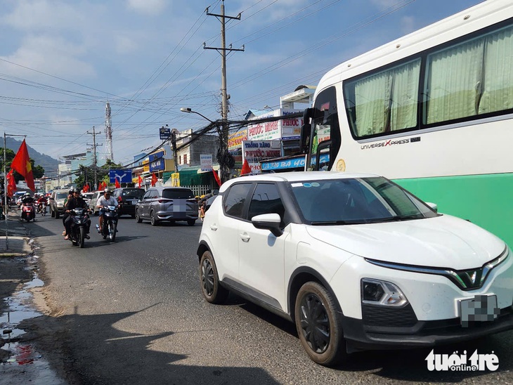An Giang đón trên 600.000 lượt khách trong 8 ngày nghỉ Tết Ất Tỵ - Ảnh 3.