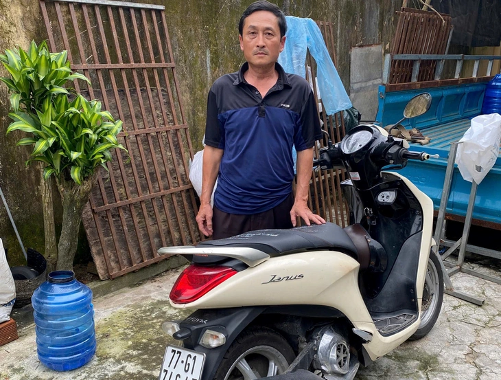 Vụ thuê xe ở Quy Nhơn, 'trả' xe ở vỉa hè Quảng Ngãi, khổ chủ đã nhận lại xe - Ảnh 1.