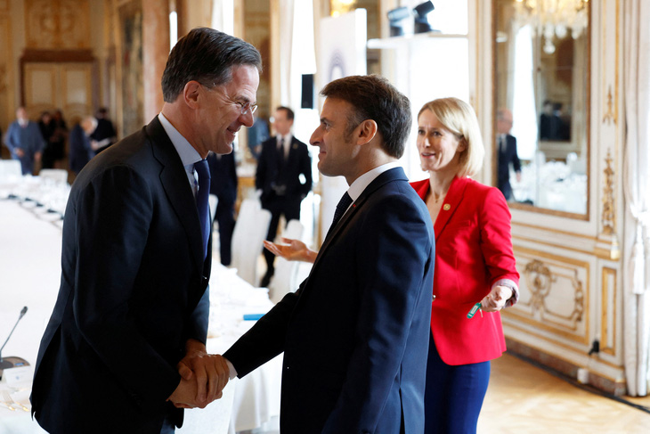 Ông Macron: Nga và ông Trump thúc đẩy châu Âu trở nên độc lập hơn - Ảnh 1.