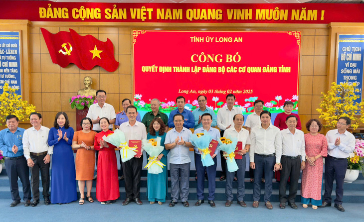 Long An hợp nhất Ban Tuyên giáo và Ban Dân vận, thành lập 2 Đảng bộ từ 54 cơ sở Đảng - Ảnh 2.