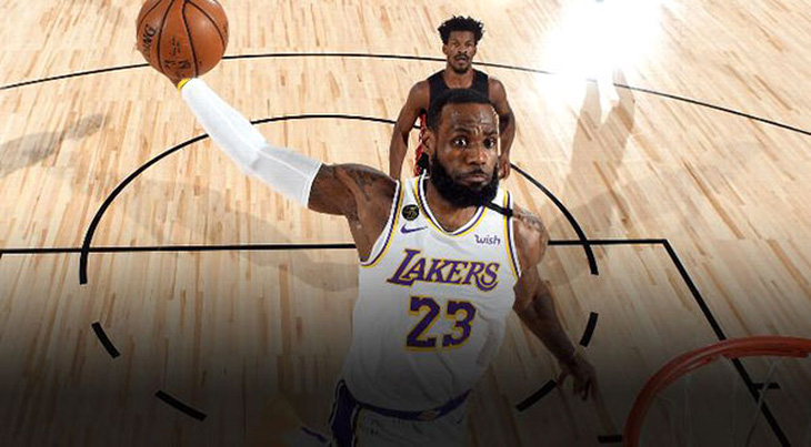 LeBron James xứng danh là siêu sao của bóng rổ thế giới