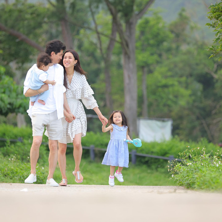 Gia đình hạnh phúc 4 người của Hoa đán TVB