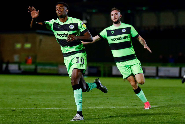 Forest Green Rovers đang thăng tiến vượt bậc, không biết có phải nhờ ăn chay hay không?