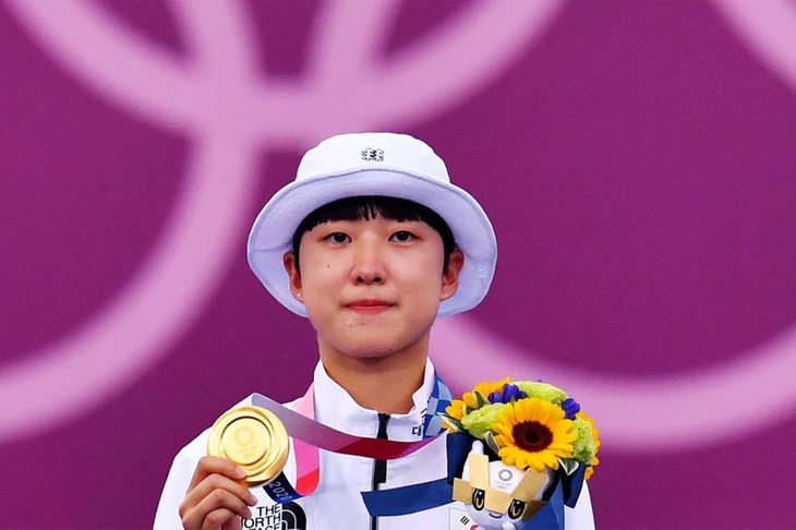 Nữ cung thủ An San Hàn Quốc ngập trong tiền thưởng sau Olympic Tokyo 2020.