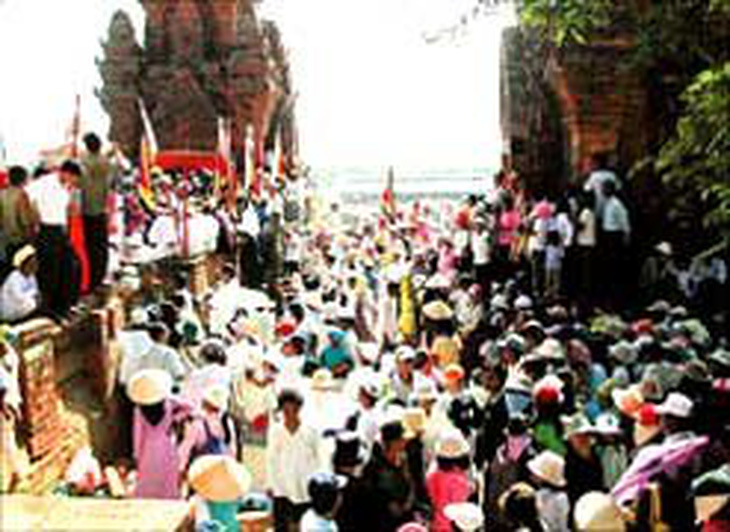 Lễ hội văn hóa dân tộc Chăm tại Bình Thuận