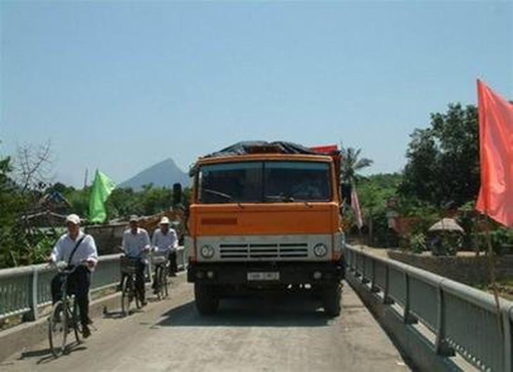 Quảng Nam: cầu Nông Sơn kêu cứu!